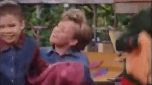 Barney & Friends: 4x09 A Picture of Health (1997) - 2001 WETA broadcast смотреть онлайн