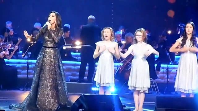 Зара и Студия жестового пения НЕ ОСТАВЛЯЙ МЕНЯ ОДНУ 14 октября 2017 смотреть онлайн