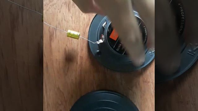 How to Install a Capacitor in Tweeter Speaker (Basic) смотреть онлайн