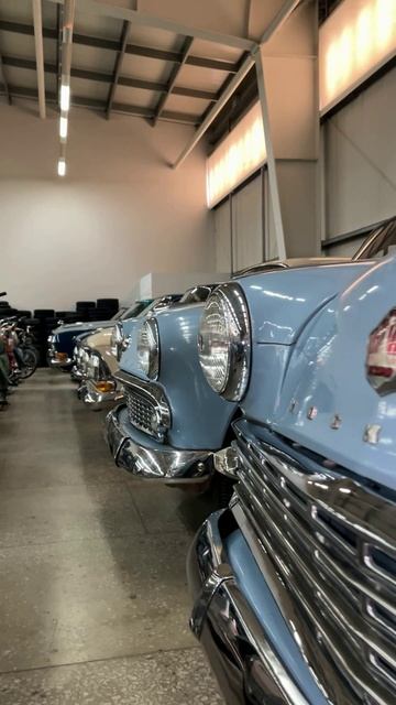 Москвичи в "425-ом" кузове смотреть онлайн