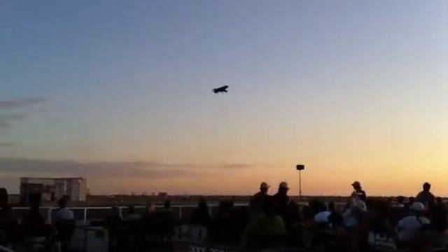 Harrier takes off at Mira Mar air show. смотреть онлайн