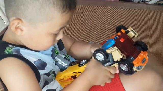 Tobot Giga 7 смотреть онлайн