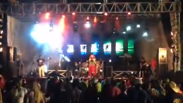 Locação PAINEL DE LED - Banda Ciclone - Pecuária de Canarana 2015 смотреть онлайн
