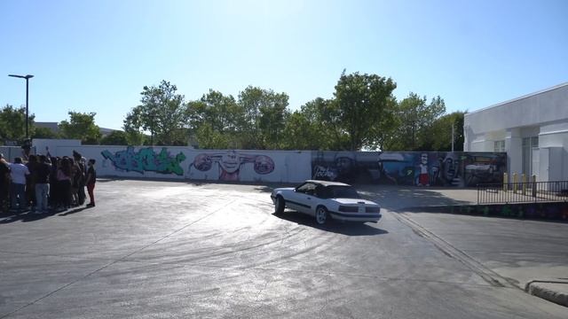 TANDEM DONUTS AROUND 20 PEOPLE FOR A HYPHY DANCE VIDEO!!! смотреть онлайн