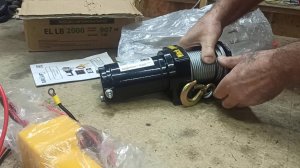 Электролебедка. Распаковываю, осматриваю, делюсь впечатлениями