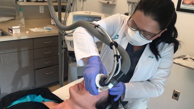 Fraxel Laser - Live Demonstration смотреть онлайн