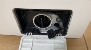Как открыть люк стиральной машины Samsung WD70J5410AW, если он остается заблокирован после стирки
