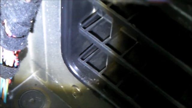2012 E70 BMW X5 leak. Where is the water coming from? How is it entering the interior body? смотреть онлайн