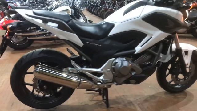 Honda NC700XD 1957 смотреть онлайн