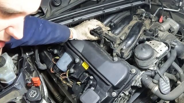 BMW N46 crank sensor replacement 320i E90 смотреть онлайн