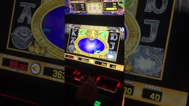 Magic Mirror Deluxe 70 Freispiele auf 40 Cent - Deutscher Lappen sahnt in Spielo mächtig ab смотреть онлайн