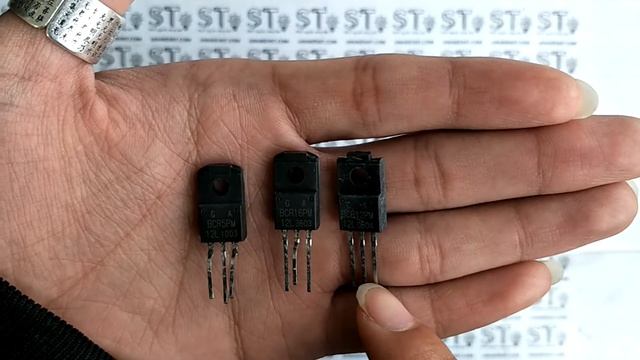 MUA TRIAC CẮM BCR08A 14L BCR5PM 12L BCR16PM 12L BCR12PM 12L BCR1AM 12 3N BT131 600