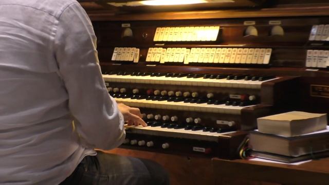 Il poderoso organo dell'Abbazia di Montecassino смотреть онлайн