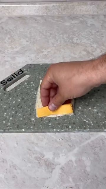 Жареный яичный хлеб с колбасой#shorts смотреть онлайн