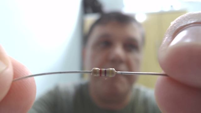 VLOG 02 da Burgoseletronica - Como Aprendi a Ler Resistores смотреть онлайн
