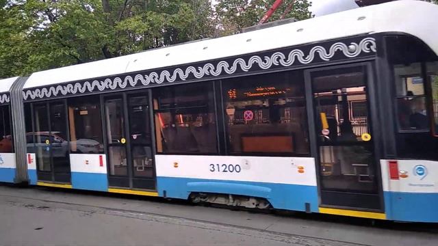 2 Трамвая Витязь-Москва следуют по улице Шаболовка смотреть онлайн