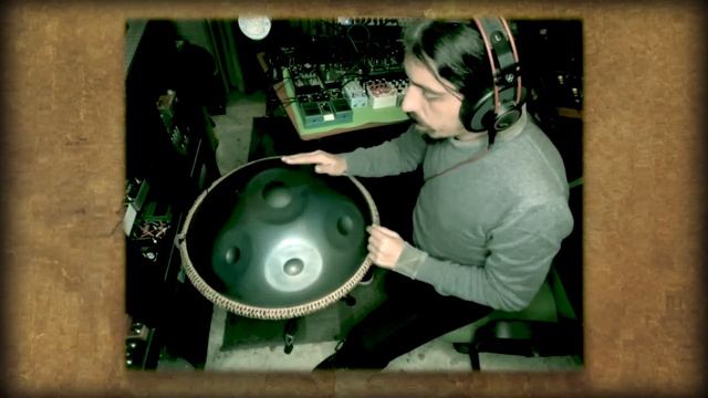 HANDPAN + GUITAR PEDALS = INSTANT AMBIENT! - (Strymon, EQD, Fabrikat, Boss, DBA) - Alfonso Corace смотреть онлайн
