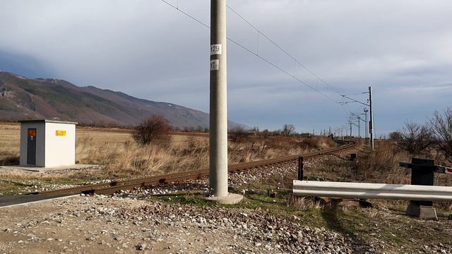 БВ 3621 София-Бургас с "Цар Иван Асен II“ и ПВ 30114 Карлово-София с 44 192 на Христо Даново... смотреть онлайн