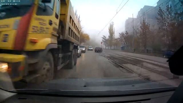 саратов автохам О104РУ 64rus на чужой полосе 25.10.2019 смотреть онлайн