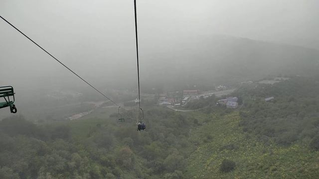 Chimgam cable road. На чимганской канатке внутри облака. смотреть онлайн