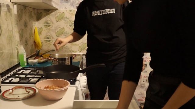 СКАНДАЛЬНЫЙ званный ужин / ДЕТКИ в КЛЕТКЕ смотреть онлайн