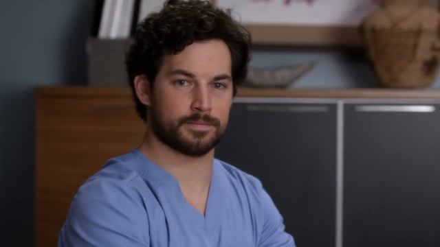 Friends Ask DeLuca to Get Treatment - Grey's Anatomy смотреть онлайн