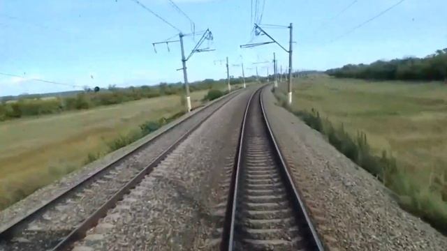 Станция под Оренбургом,встречные локомотивы. смотреть онлайн