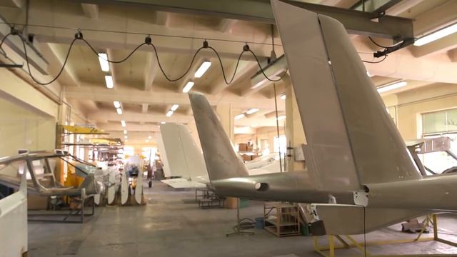 Scorned Ex-Worker Allegedly Hacked Planes at Flight School смотреть онлайн