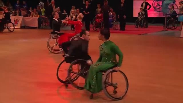 Show Champs 2016 смотреть онлайн