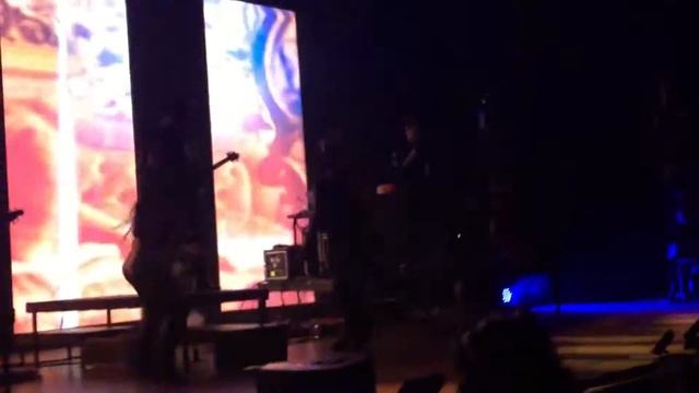 Adam Lambert Lucy The Original High Tour Milan 05.04.2016 смотреть онлайн