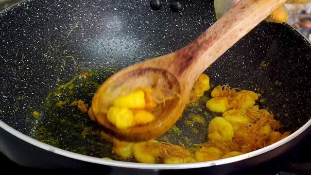 indubala bhater hotel style chingrir holud gala jhol/চিংড়ির হলুদ গালা ঝোল/chingrir holud gala jhol смотреть онлайн