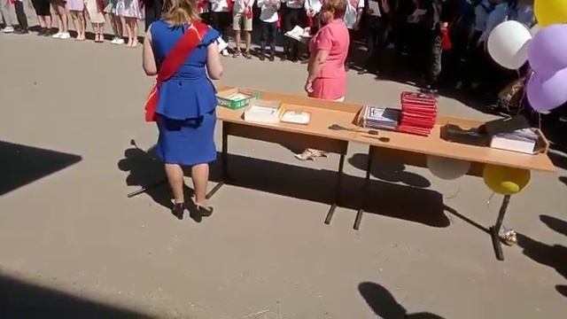 Наш выпускной. Ускова Анастасия - это я. смотреть онлайн