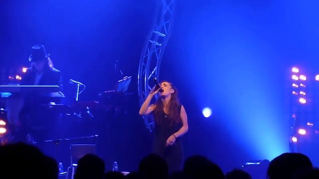 zaz concert à lyon. éblouie par la nuit смотреть онлайн