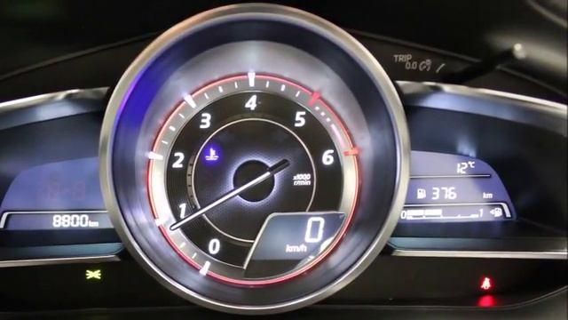 162D2840 Mazda 3 Platinum MSL Park