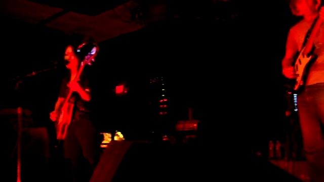 Deerhoof - This Magnificent Bird Will Rise Live at the 40 Watt смотреть онлайн