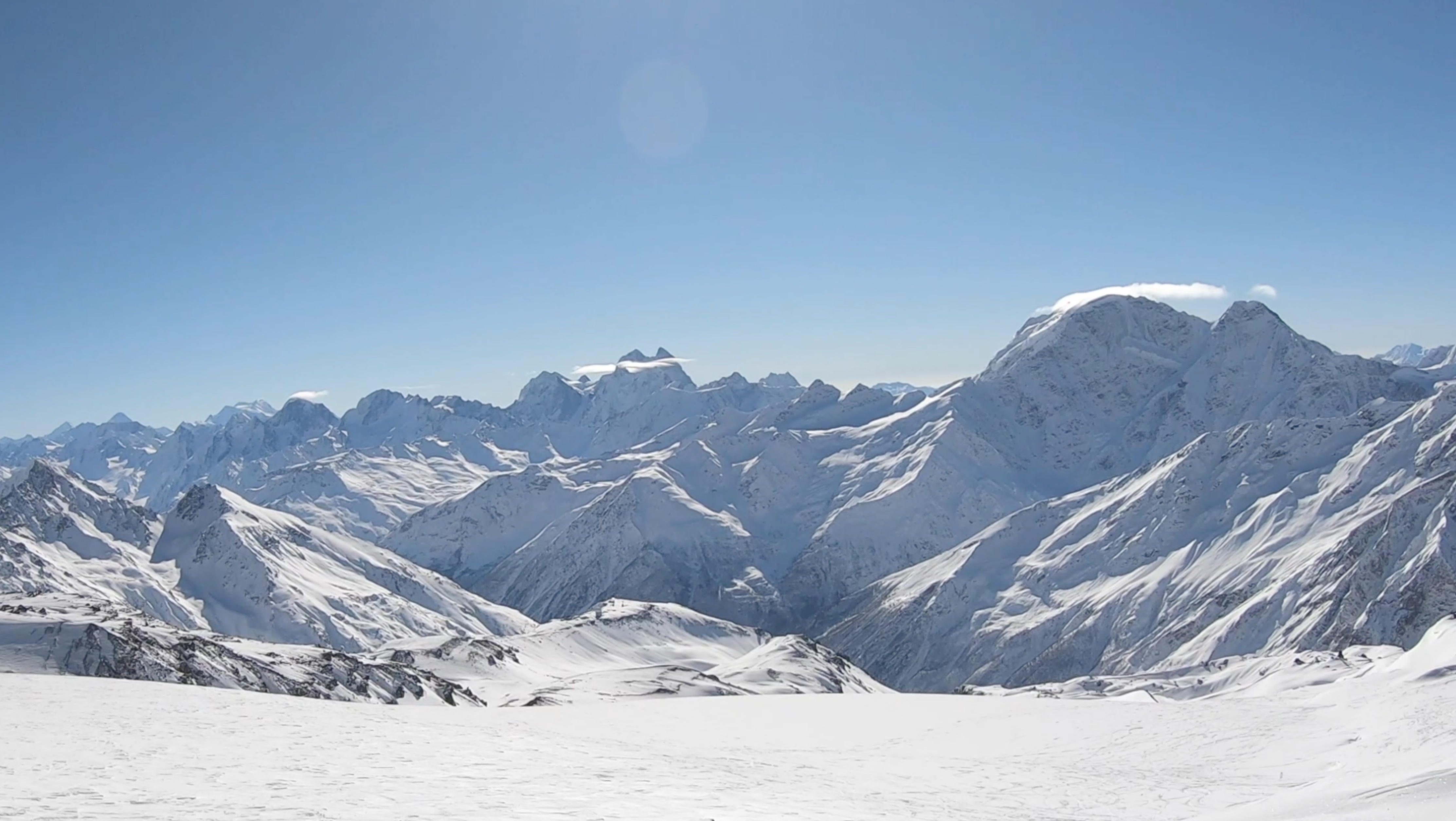 Эльбрус / Чегет 2021 смотреть онлайн