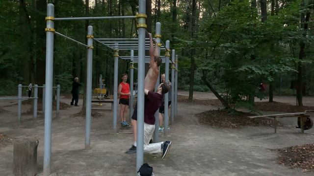 Подтягиваюсь с гирей 54 кг (сам вешу 59). Ответ bodybuilderам смотреть онлайн