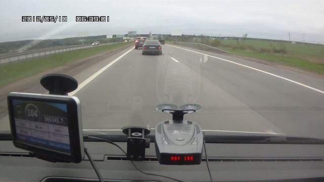 Pilot 21R в паре с V1 на помехи. смотреть онлайн