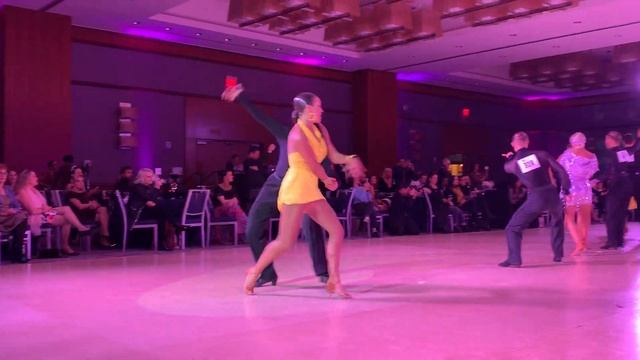 Under 21 Latin Jive! смотреть онлайн