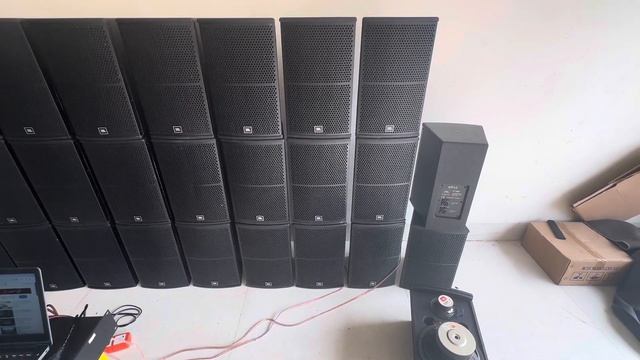 loa trợ lời bass 20 JBL chỉ có 2 củ mà đánh ác gớm смотреть онлайн