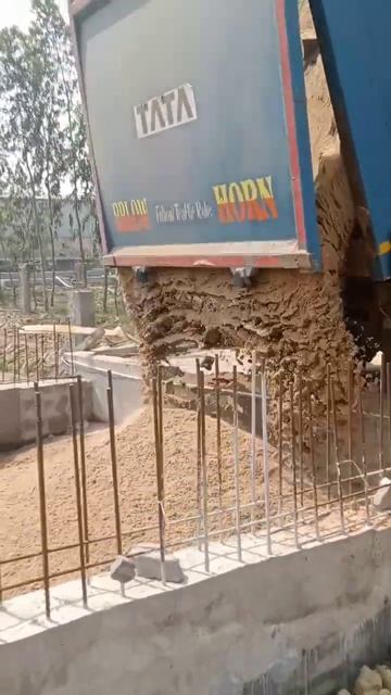 Weight Bridge Ramp|| Send Filling🔥 #shorts #trending #civil #youtubeshorts #civilengineering🔥🔥🔥 смотреть онлайн