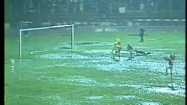 Téléfoot du 18 mars 1984 смотреть онлайн