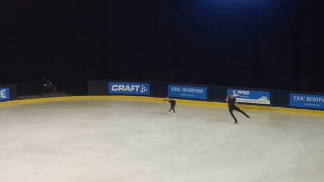 Evgenia Tarasova / Vladimir Morozov (RUS) - SP Practice at Trophée Eric Bompard смотреть онлайн