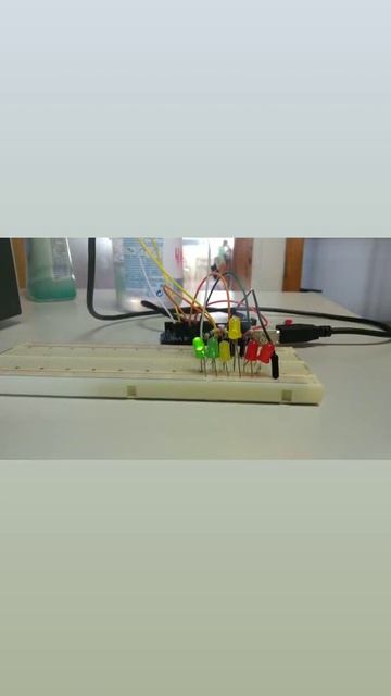 Llumades leds amb arduino смотреть онлайн