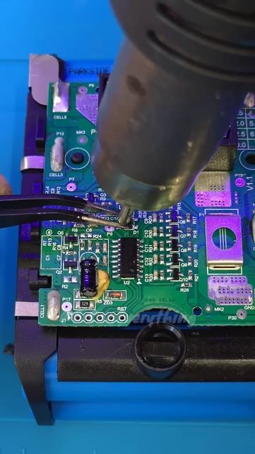 Not Charging Parkside Battery! Green and Red LED's is blinking смотреть онлайн