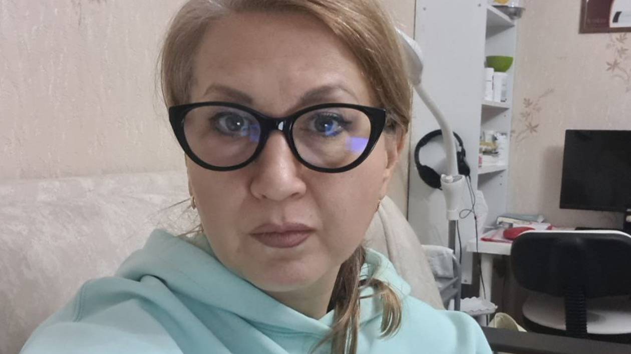 Сижу дома одна. Поговорите со мной. смотреть онлайн
