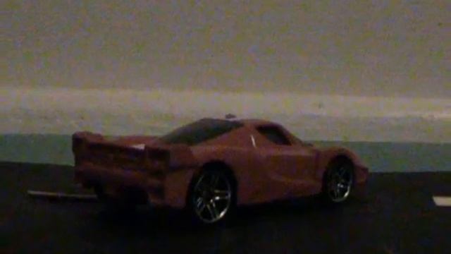 Hot Wheels - Red Ferrari FXX смотреть онлайн