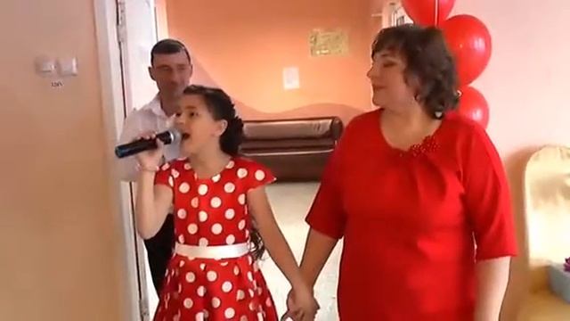 До слёз. Сестрёнке от сестрёнки. смотреть онлайн