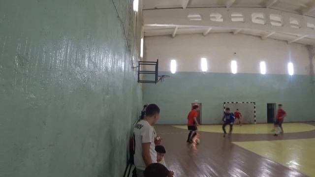 Ветераны(Учалы) 1-2 Газовик. Чемпионат города Учалы и Учалинского района по мини футболу 2020 смотреть онлайн