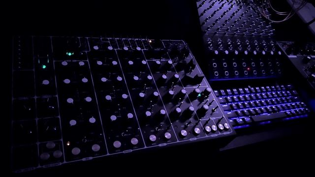 klanken & Chords #experimental #synthesizer #patch with #pulsar 23 and #roland Jx-8P смотреть онлайн